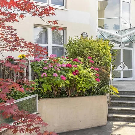 Privates Mit Bad, Kueche, Sofa & Balkon Francfort-sur-le-Main