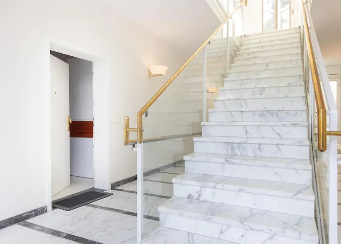 Privates Mit Bad, Kueche, Sofa & Balkon Lejlighed *