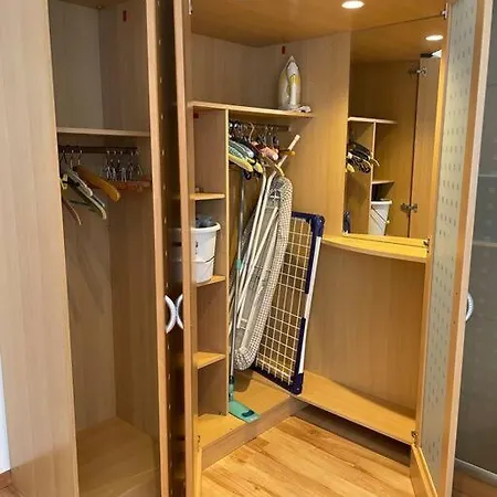 Apartment Privates Mit Bad, Kueche, Sofa & Balkon
